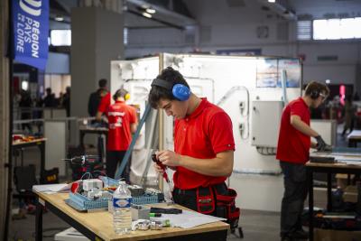 worldskills marseille 2025 installation électrique - Agrandir l'image 8 sur 12, fenêtre modale