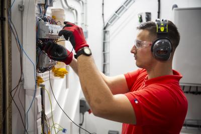 worldskills marseille 2025 installation électrique - Agrandir l'image 11 sur 12, fenêtre modale