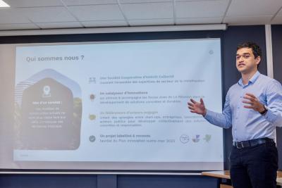 lex la réunion présentation start-ups alvéoles - Agrandir l'image 8 sur 9, fenêtre modale