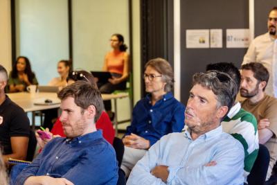 lex la réunion présentation start-ups alvéoles - Agrandir l'image 2 sur 9, fenêtre modale